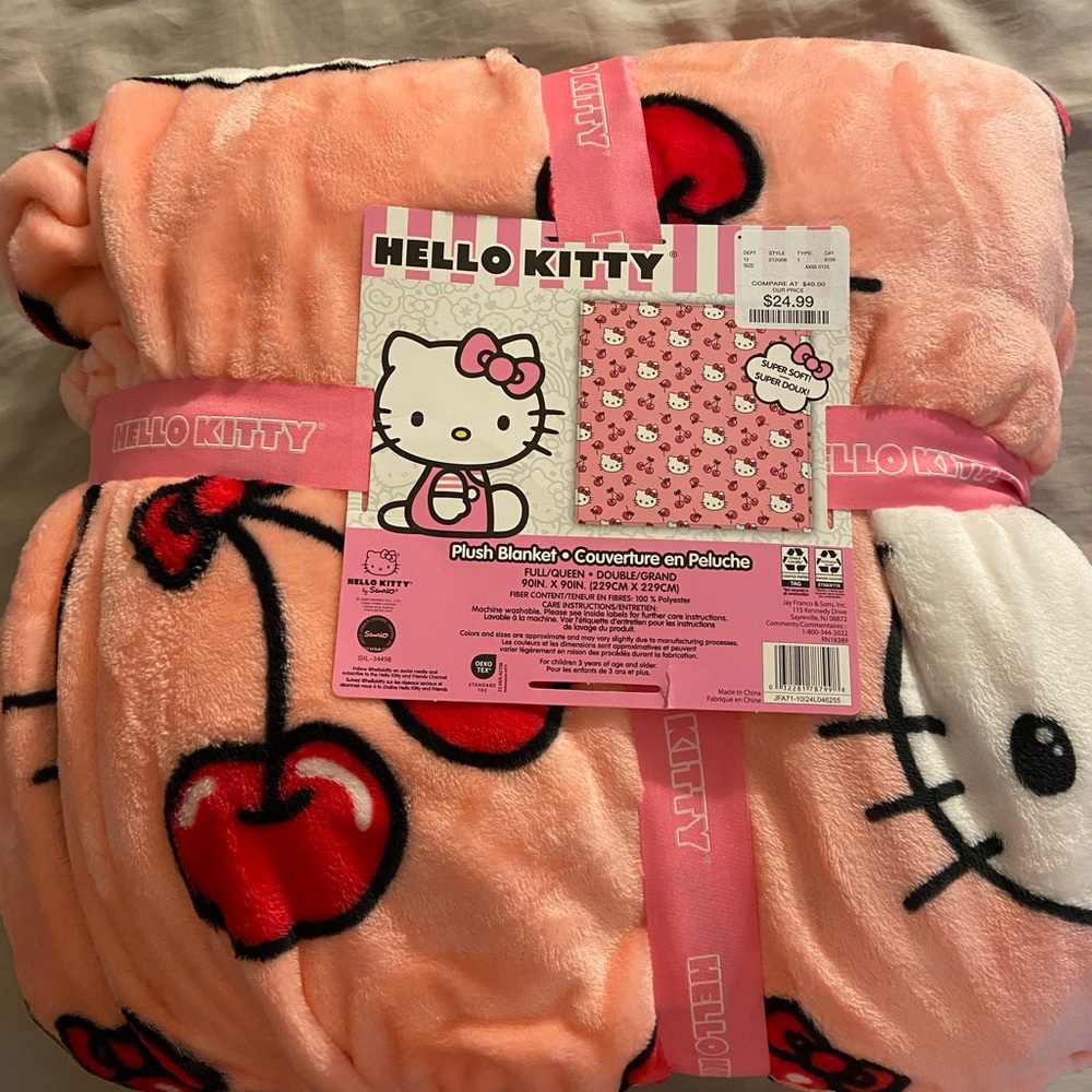 Hello Kitty Cherry full/queen blanket